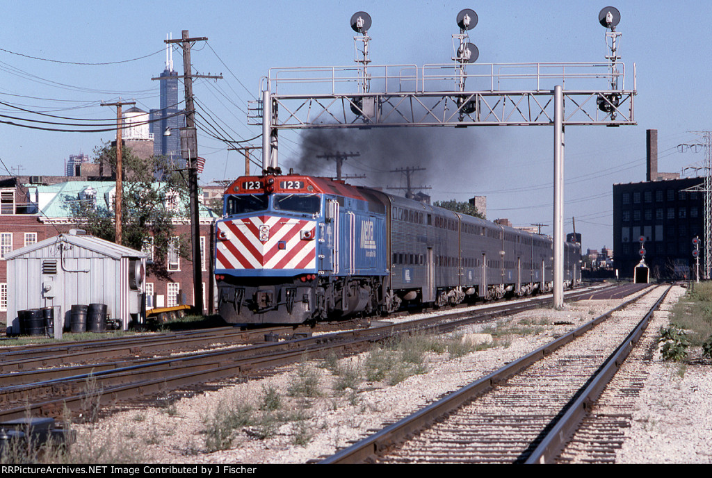 EB Manifest Frt at Erie NV W-Pshr -69